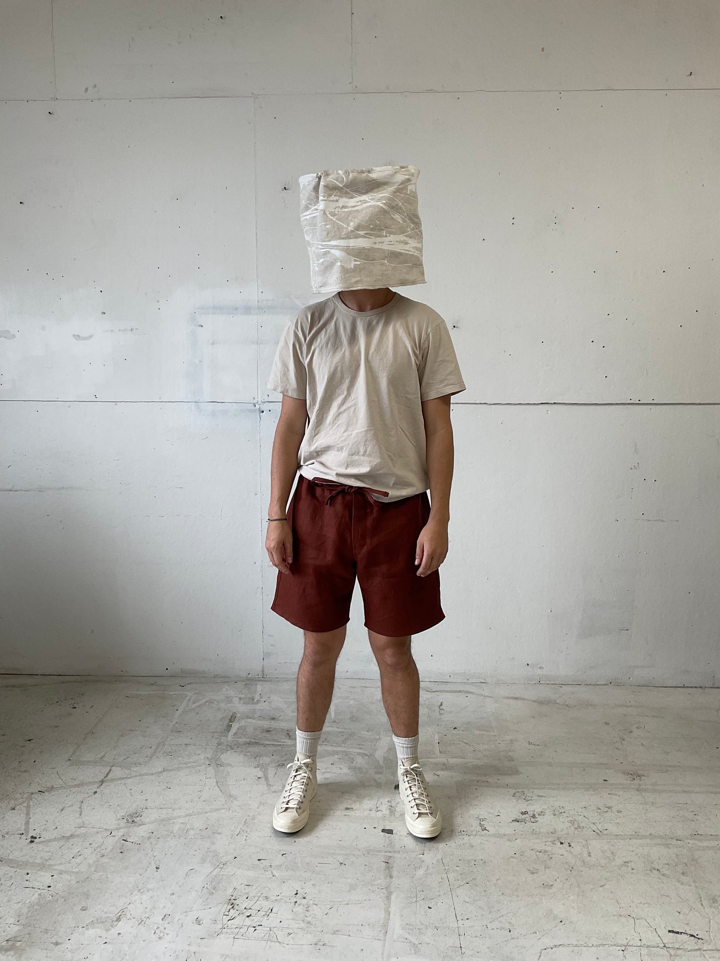 Bag Shorts in Oxblood Linen Canvas