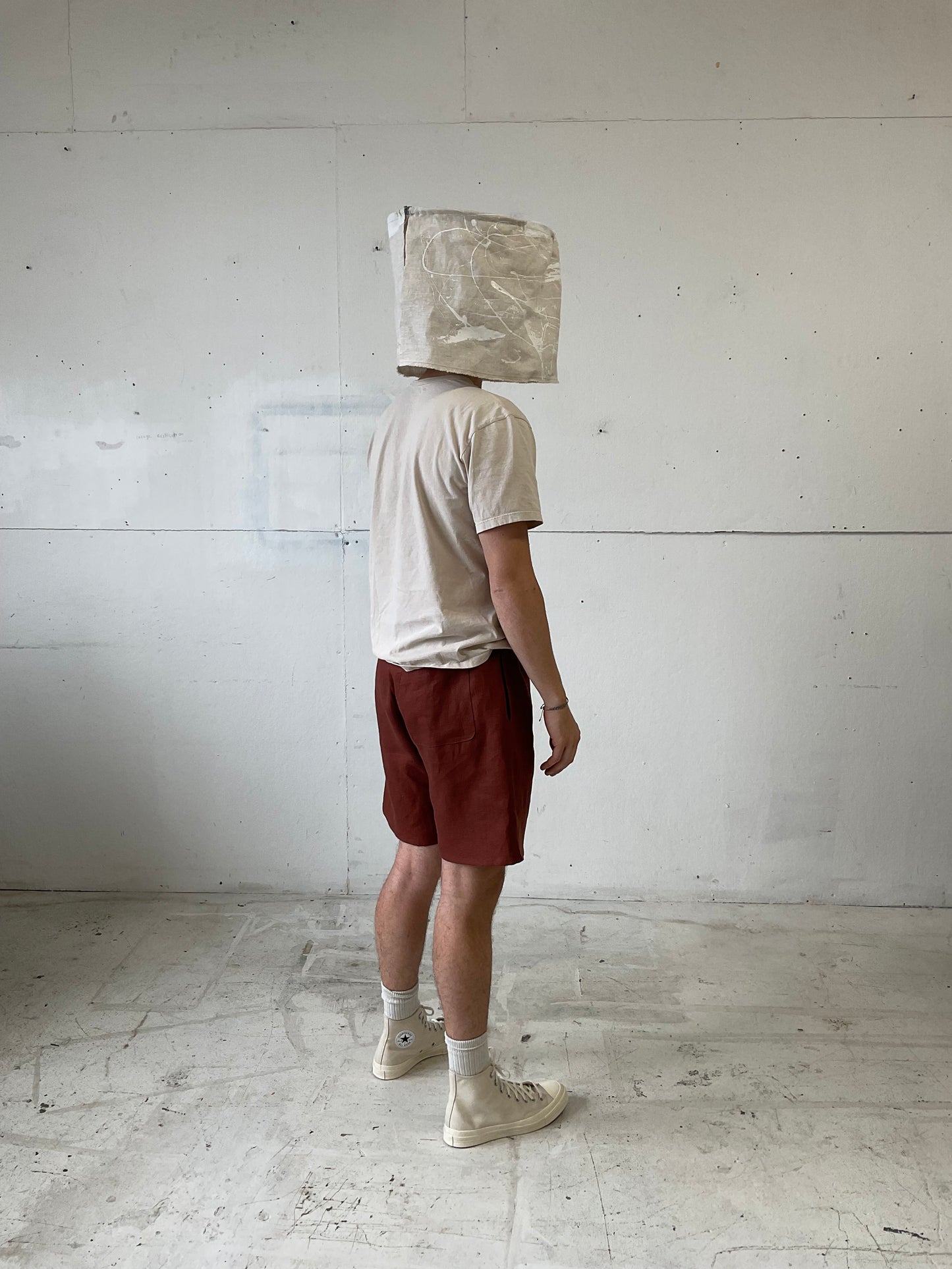 Bag Shorts in Oxblood Linen Canvas