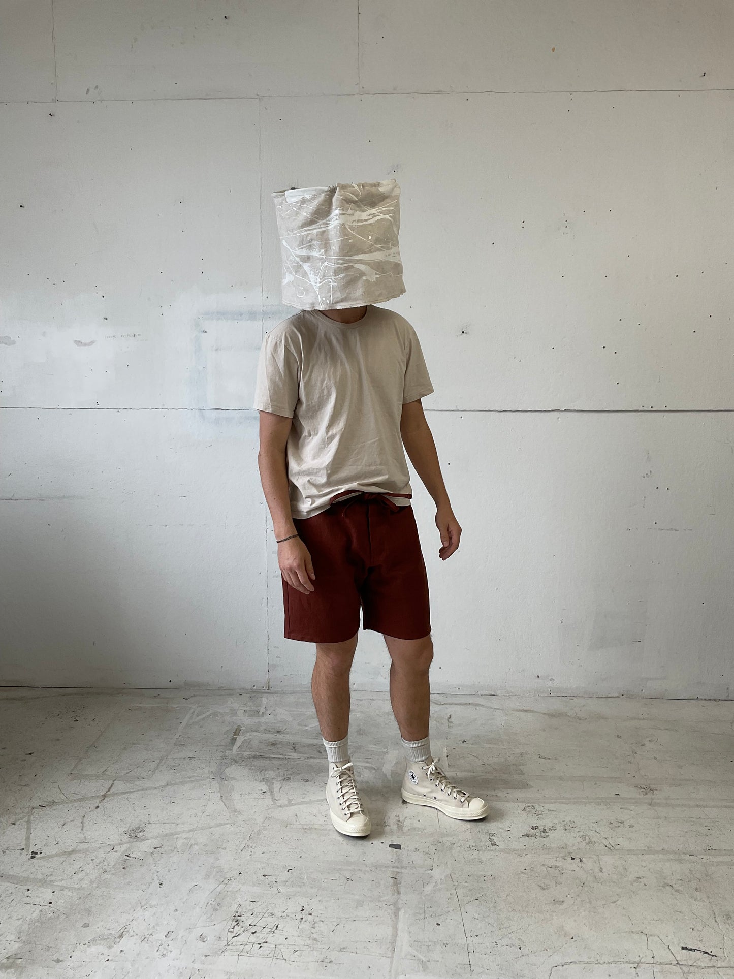 Bag Shorts in Oxblood Linen Canvas