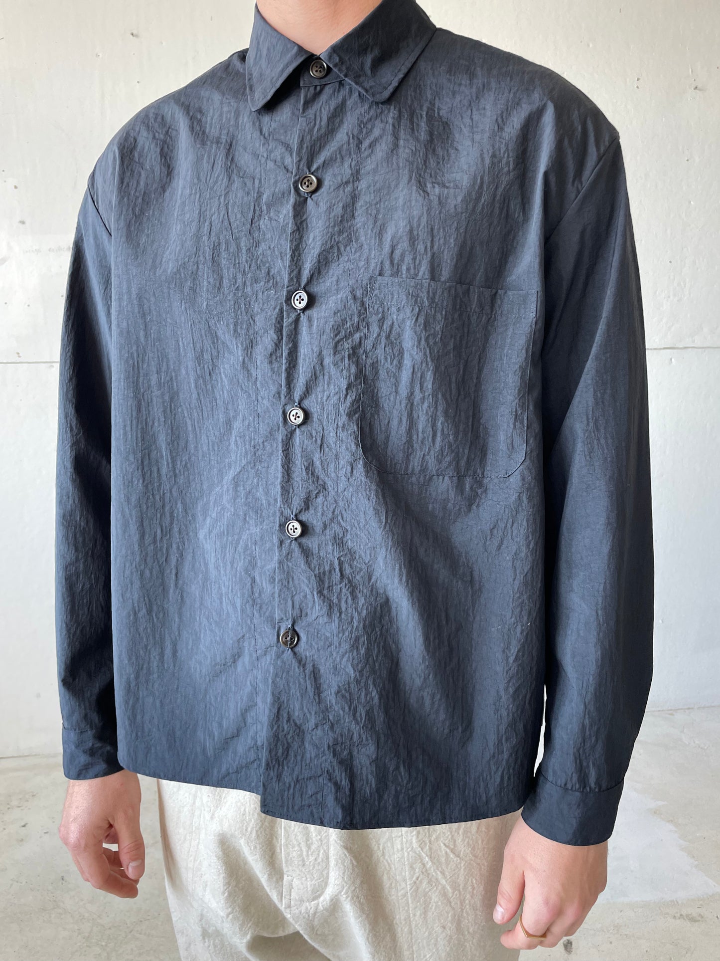 Tent Shirt in Textured Nylon