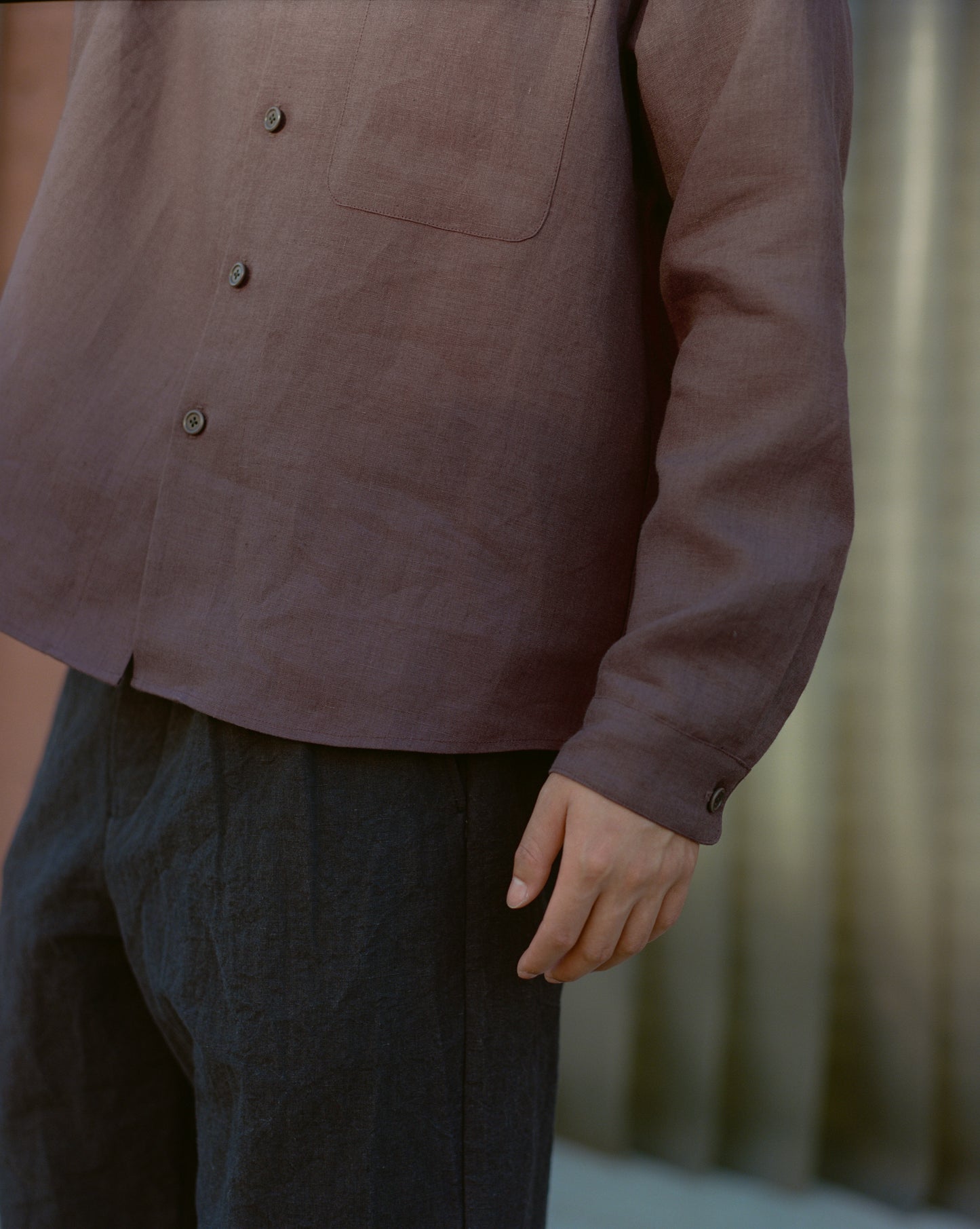 Tent Shirt in Aubergine Linen