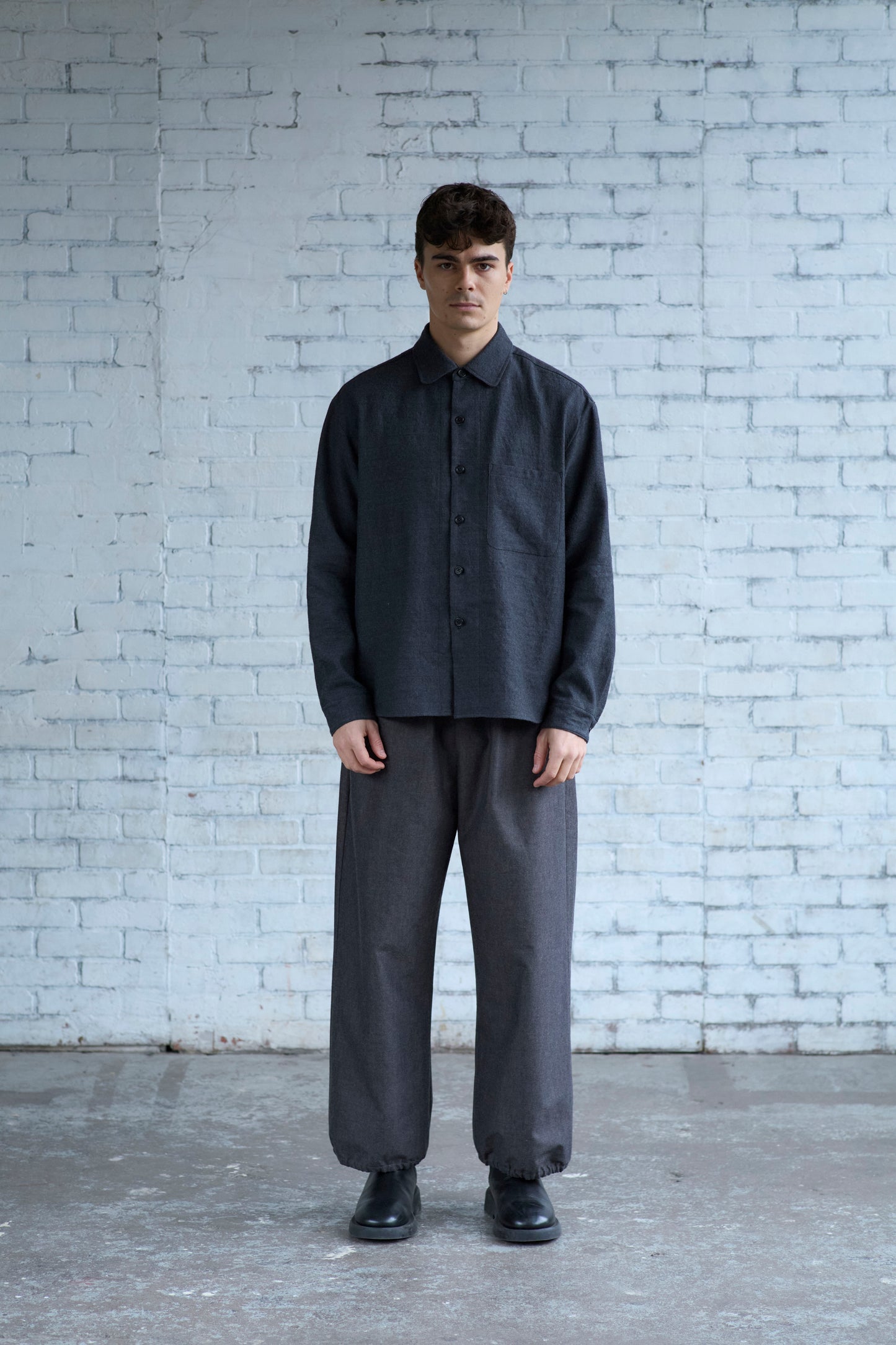 Tent Shirt in Charcoal Wool / Linen