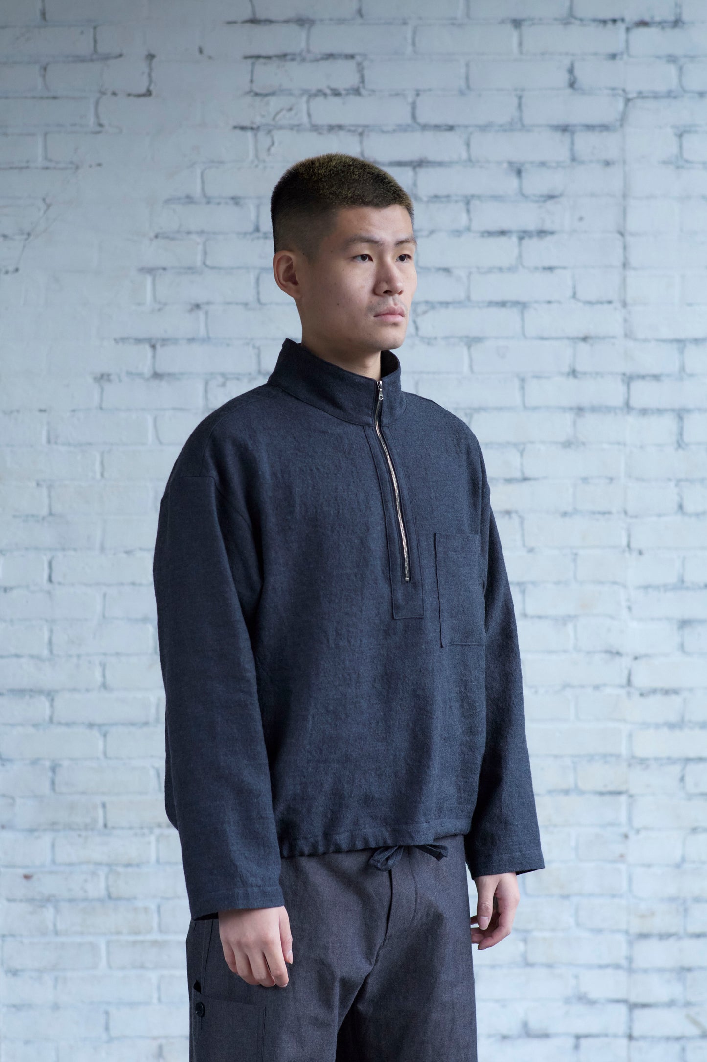 Crane Pullover in Charcoal Wool / Linen