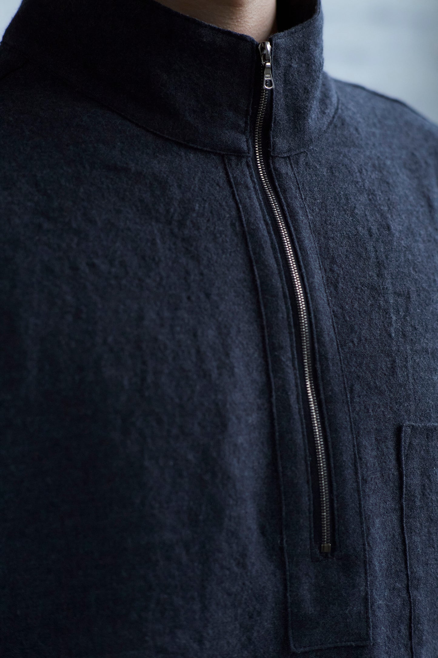 Crane Pullover in Charcoal Wool / Linen